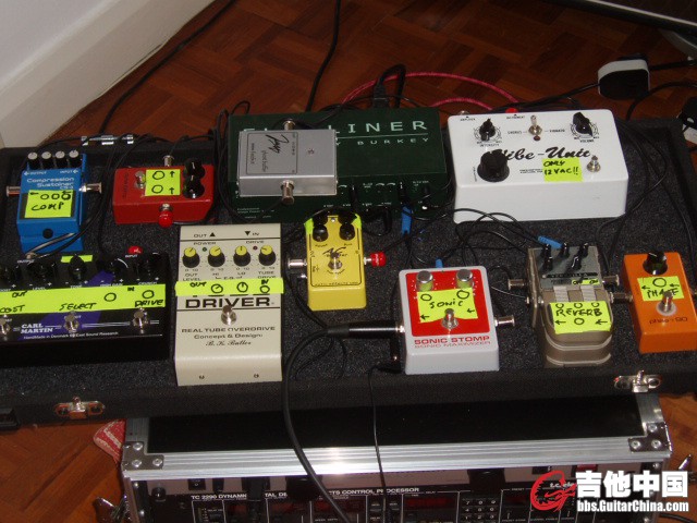 Pedal board p (541).jpg