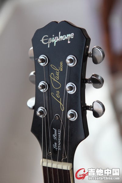 1.-.  03年韩产Epiphone,更换Seymour Duncan SH-1(59)和SH-4拾音器，9成新，配件齐全，带W琴包    价格：25 ...