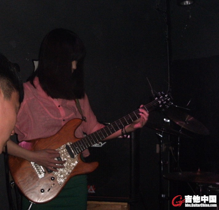 还是她