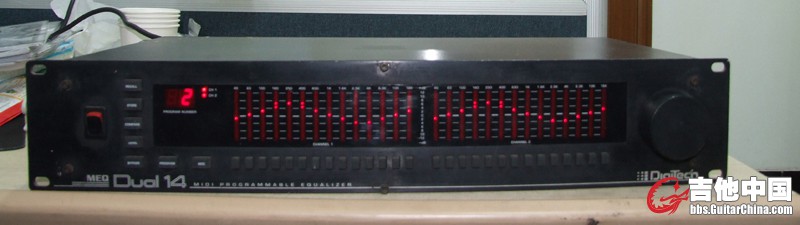 DIGITECH_01_小.jpg