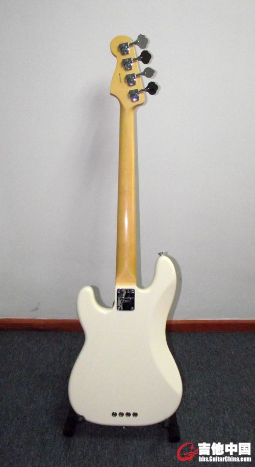 Fender（贝斯） 019-0462-705（背面）.JPG