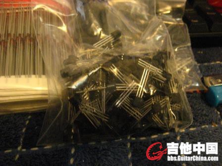 2N3904三极管.jpg