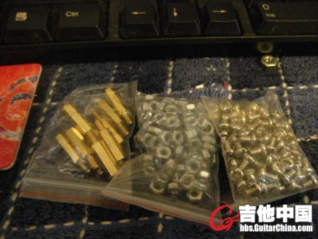 PCB板固定螺丝.jpg
