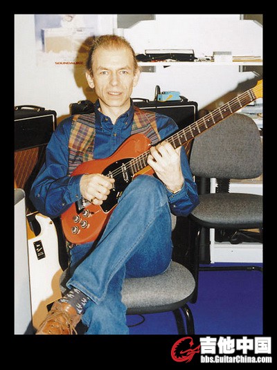 steve howe.jpg