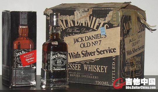 Jack Daniel's EX酒，喝着丹尼酒，弹着丹尼琴，别有风味！