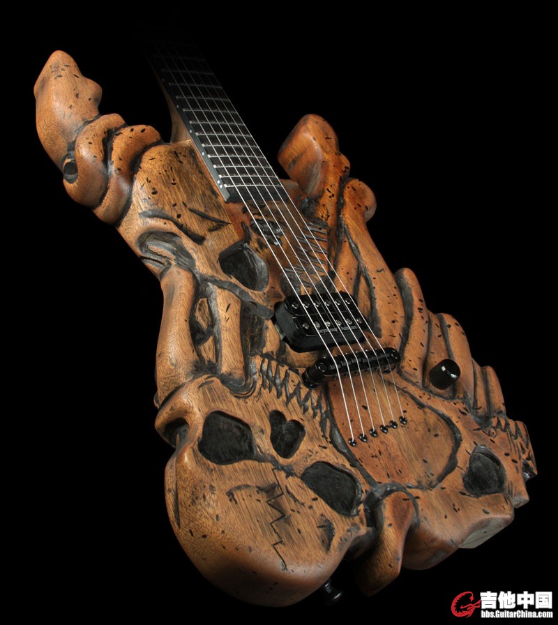 Jackson_Soloist_Mahogany_Carved_Mike_Learn_NAMM_J7668_1.jpg