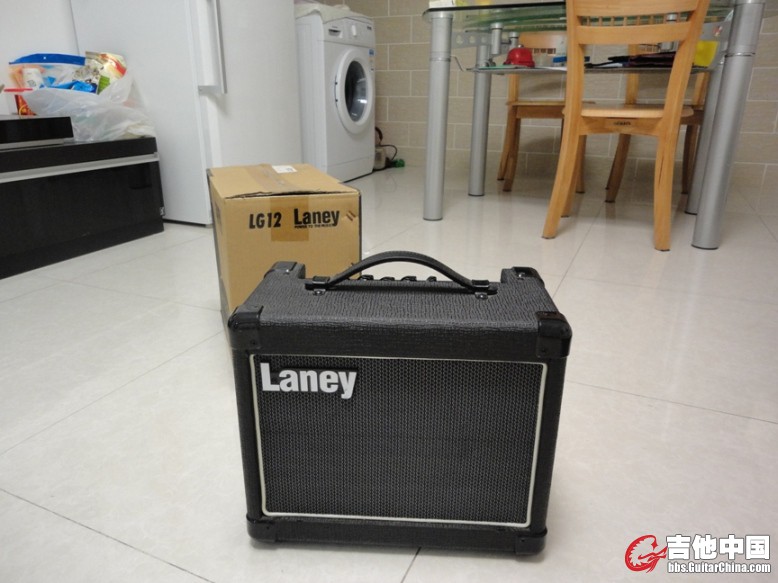 LANEY LG12