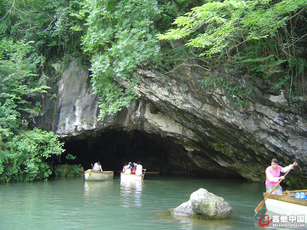 DSC04704_979x734.jpg