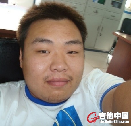 东方云海，长春孙进技校09级电焊专业学生。特长：氩弧焊技术