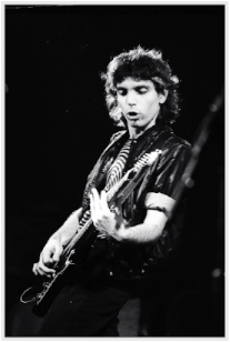 satriani3_1.png