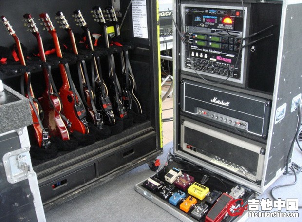 slash-live-gear-tour2010-01.jpg