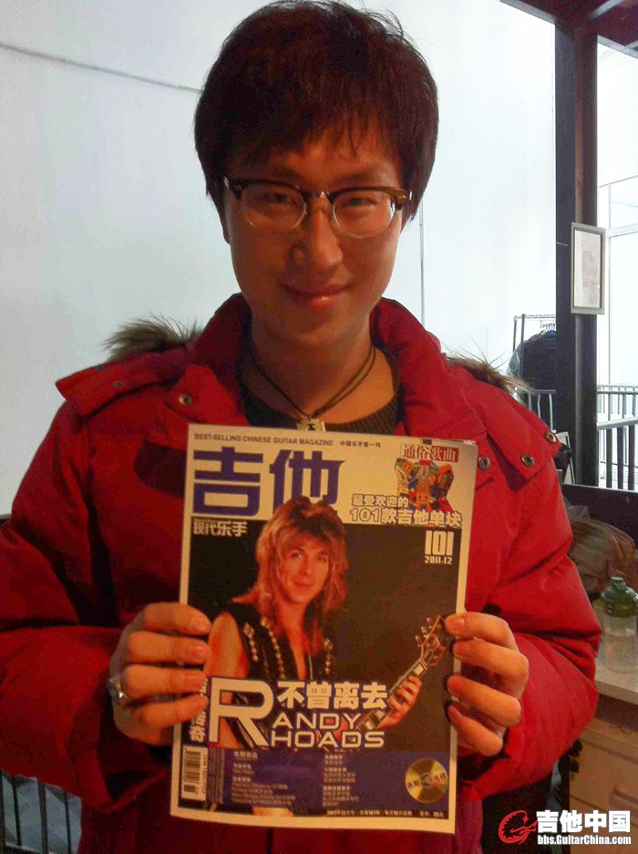 1323413562-2.jpg