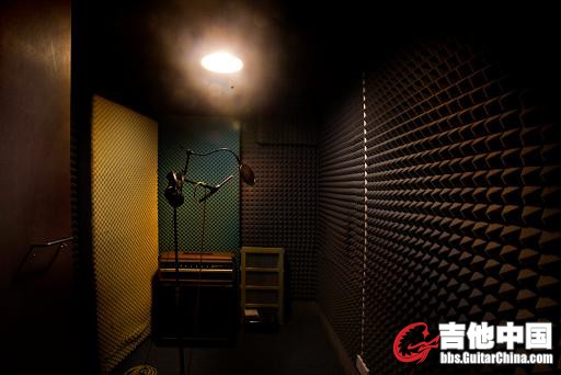 studio 08.JPG