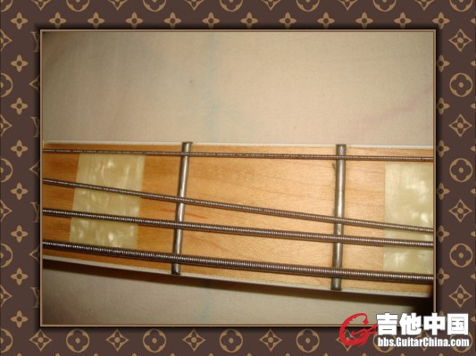 品丝几乎无磨损(此为最常用的二品)