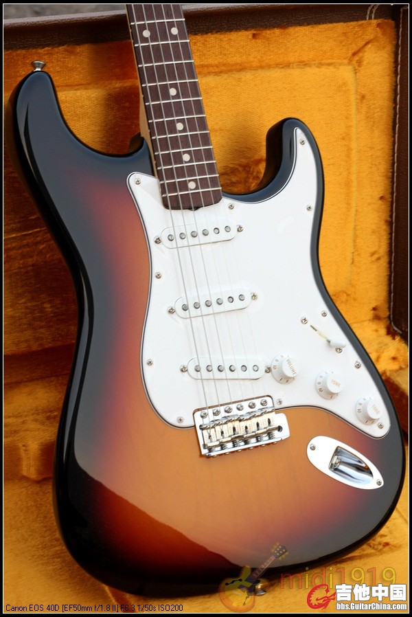 Fender Custom Shop 60 Nos Stratocaster''.JPG