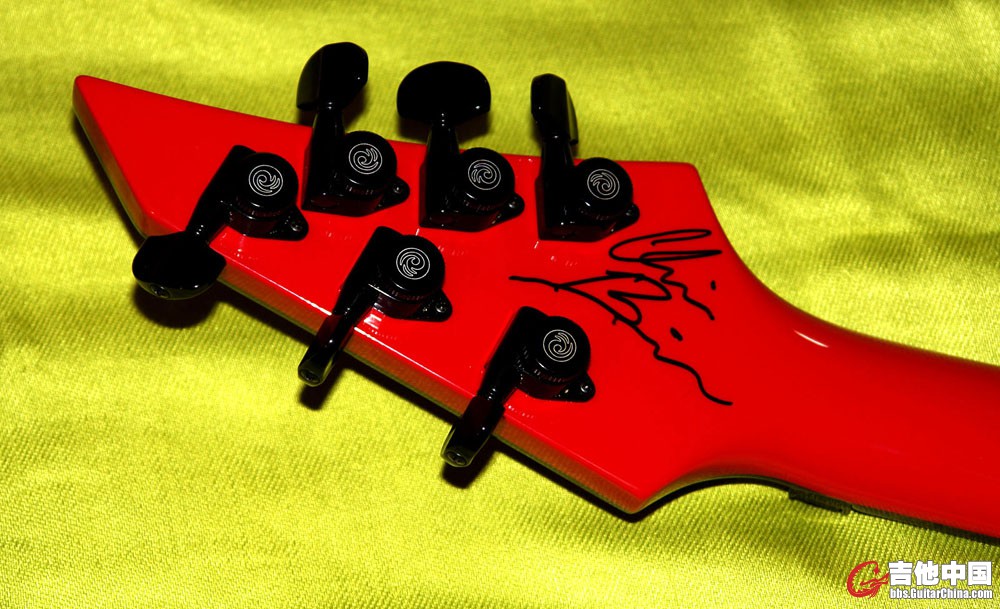 Jackson Custom Shop Arch Top Soloist_6.jpg