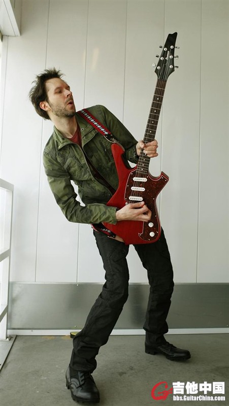 Paul Gilbert.jpg