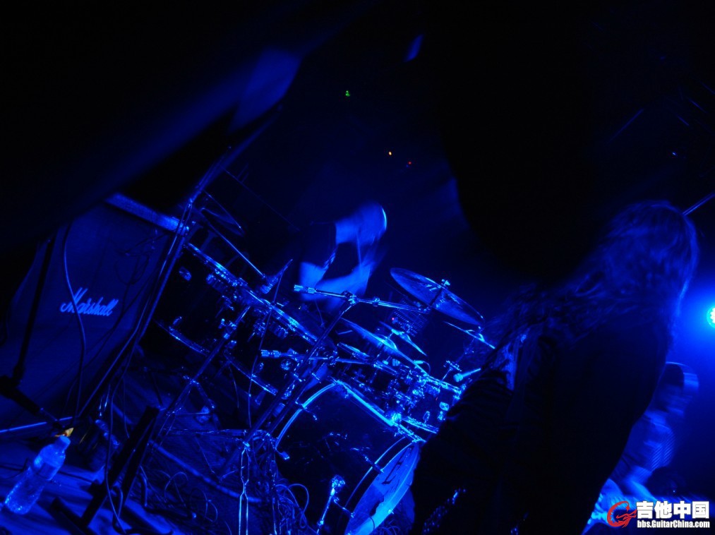 V04.jpg