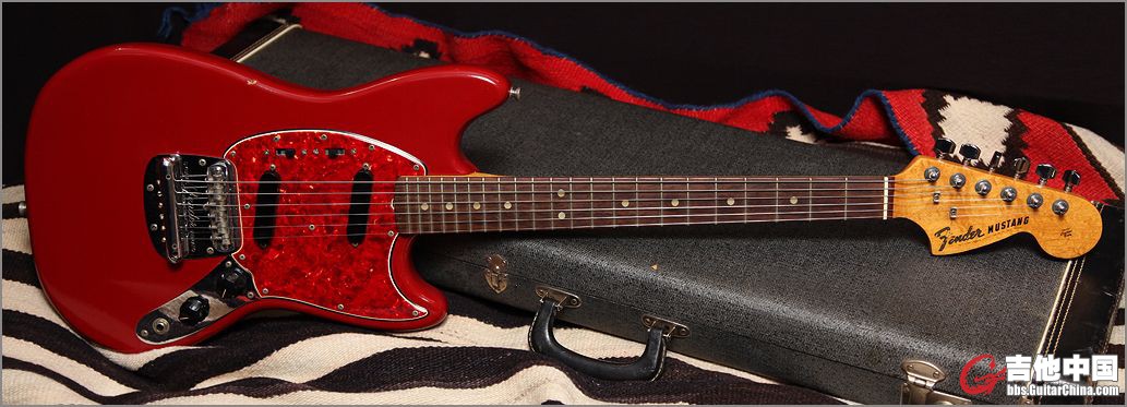 66FenderMustangDakotaRed.jpg