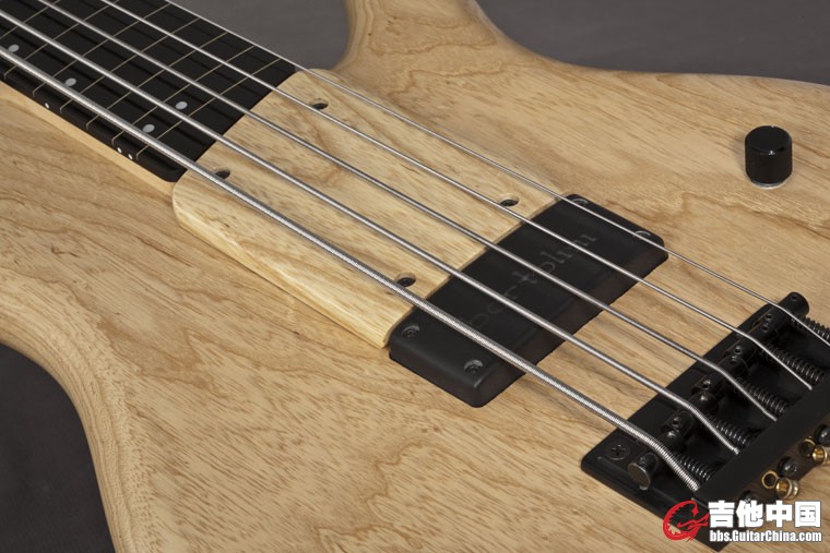 Ibanez_GWB1005NTF_Finger_Ramp.jpg
