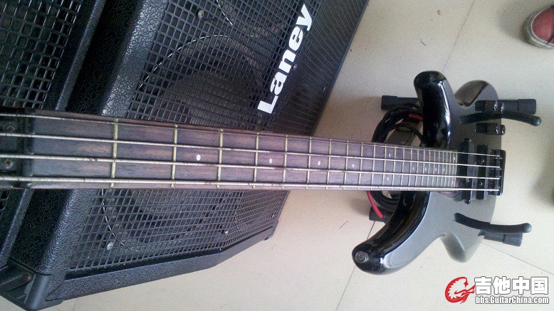 IBANEZ SR500 2.jpg