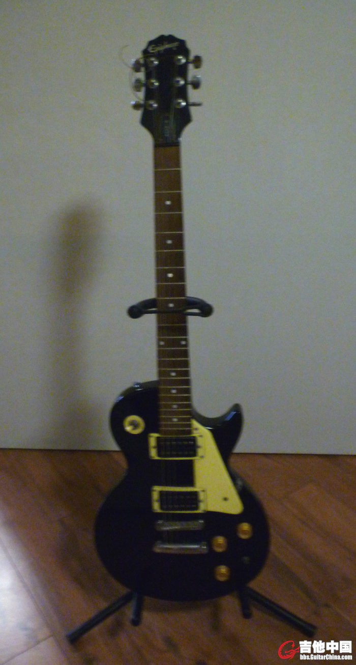 epiphone les paul.jpg