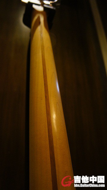 FENDER0136600J.jpg
