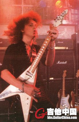 Yngwie_FlyingV.jpg