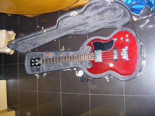 gibson sg bass.JPG