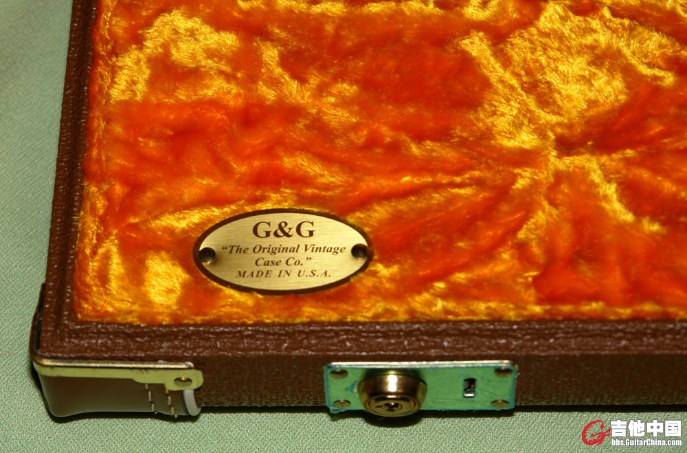 Fender USA G&G Case_3.jpg