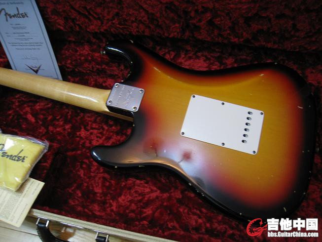 FENDER 60R  JOHN CRUZ 009.jpg