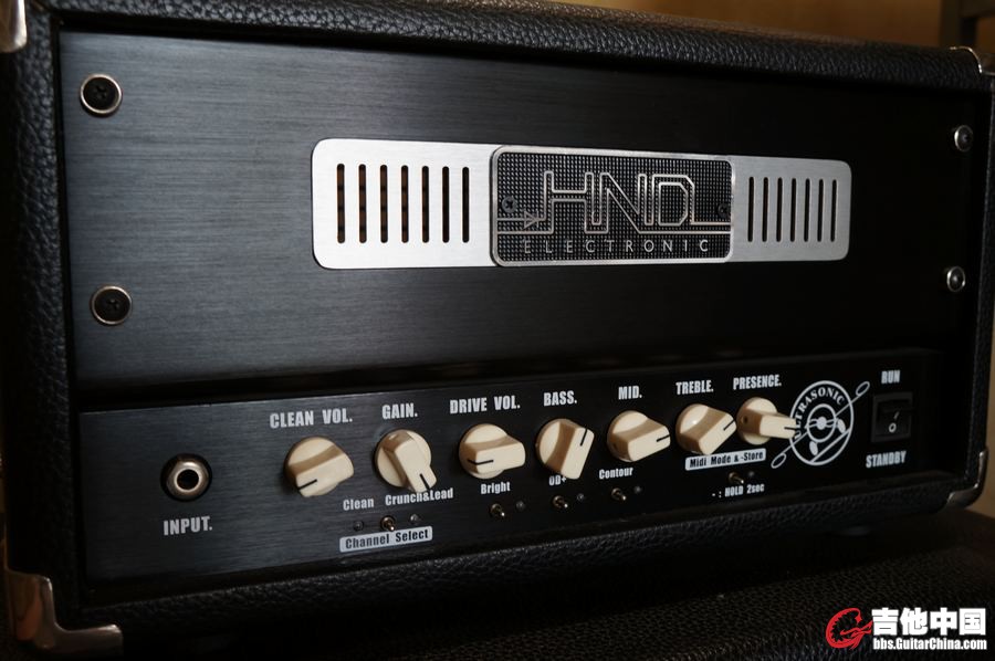 nEO_IMG_hnd2.jpg