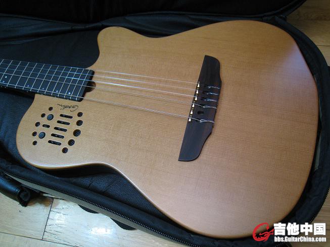 GODIN . 003.jpg