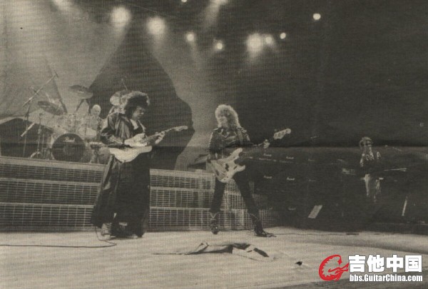 4a_Gary_Moore_band_live_1989.jpg