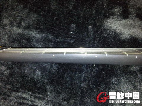 碳纖指板