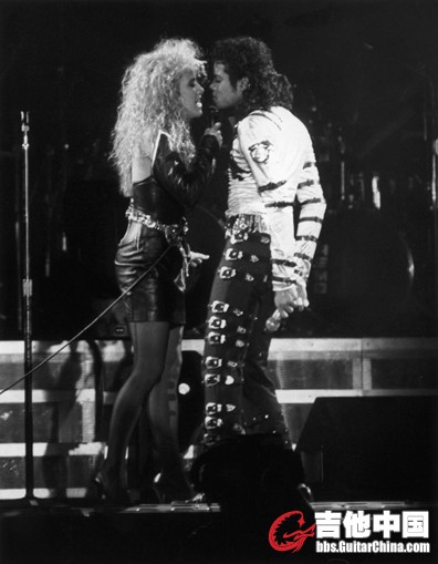 SherylCrow&MichaelJackson12.jpg