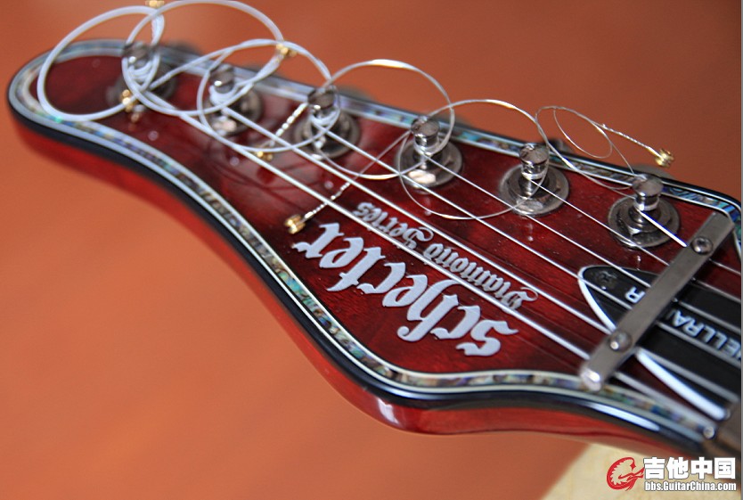 Schecter Hellraiser Sunset FR 5.jpg