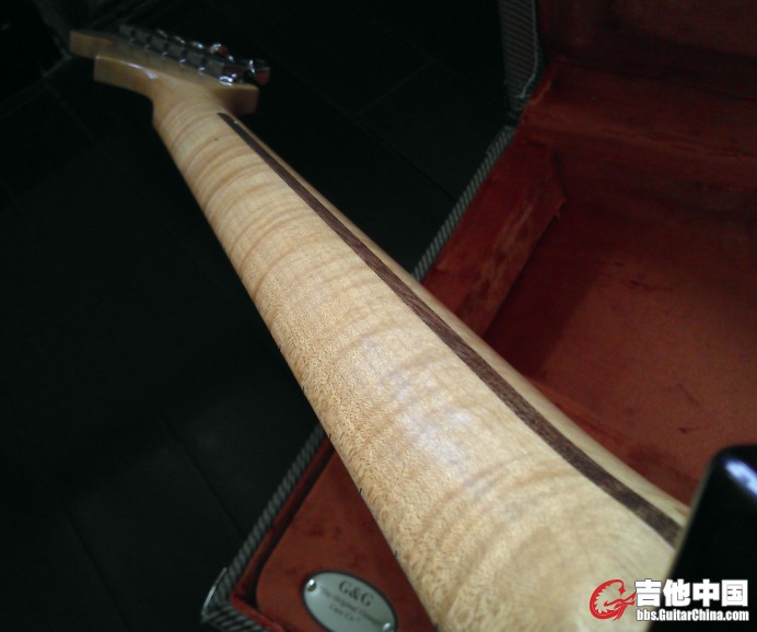 Fender Vintage57 11.jpg