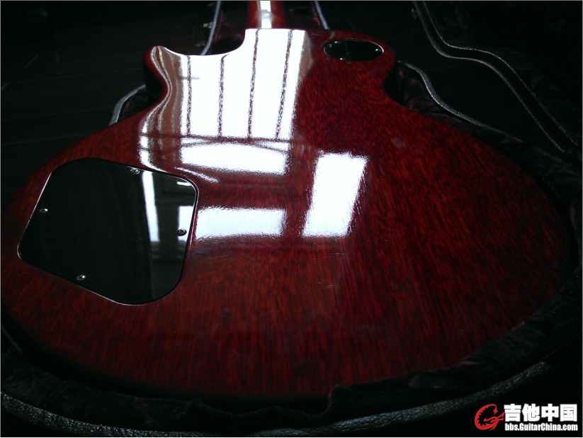 GIBSON R8 8.jpg