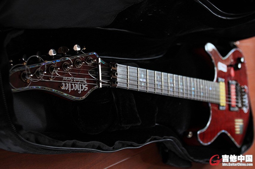 Schecter Hellraiser Sunset FR 4.jpg