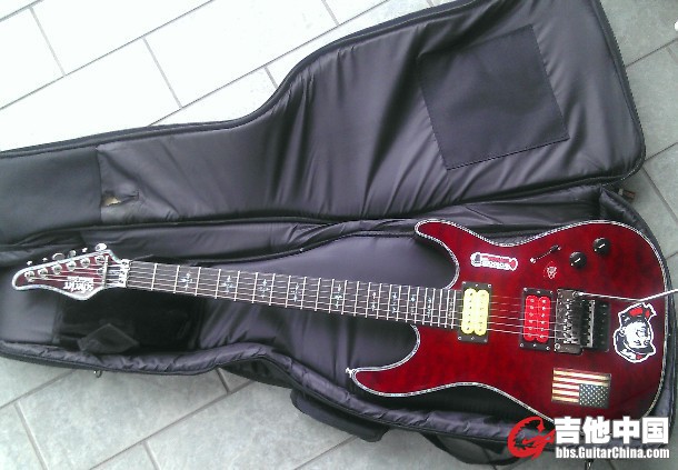 Schecter Hellraiser Sunset FR 1.jpg