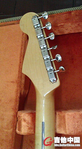 Fender Vintage57 8.jpg
