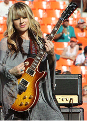 Gibson&Orianthi.jpg