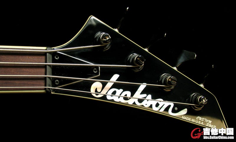 Jackson_Custom_Shop_Kelly_Bass_Black_J7240_c.jpg