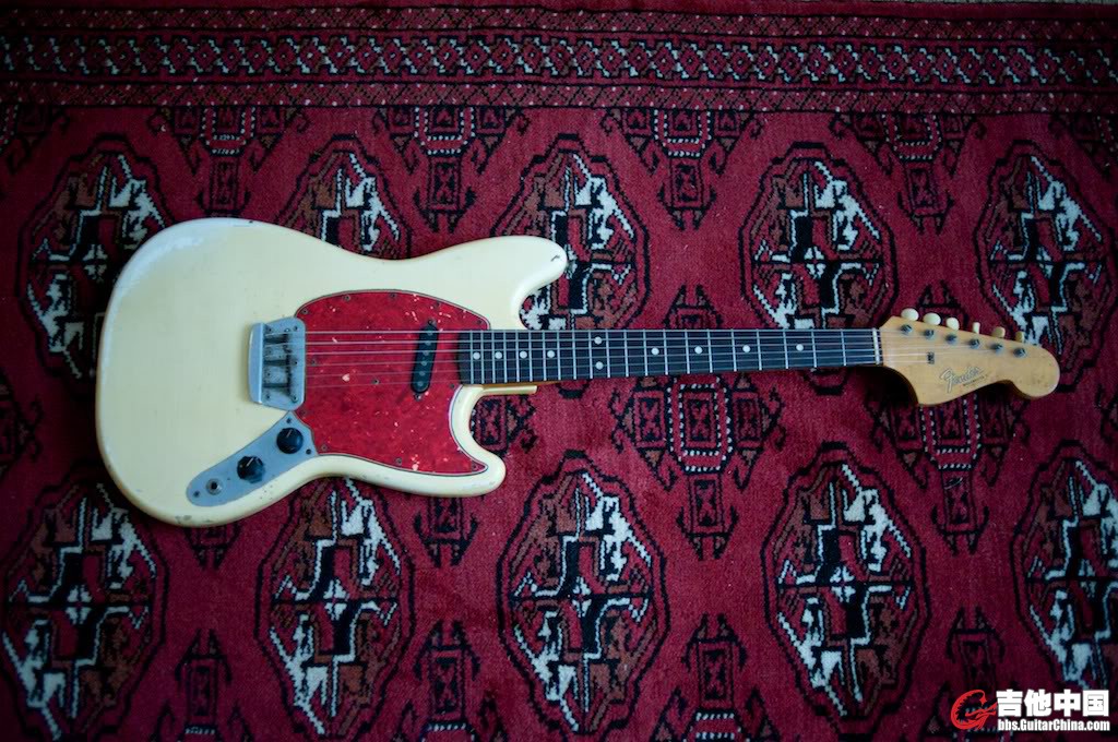 Fender 65' MusicmasterII1.jpg