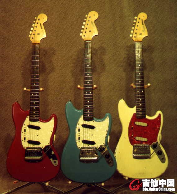 Fender 64'MUSTANG.jpg