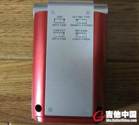 Roland(罗兰) EDIROL R-09 便携式专业录音机2.jpg
