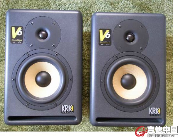 KRK V6 专业监听音箱2.jpg