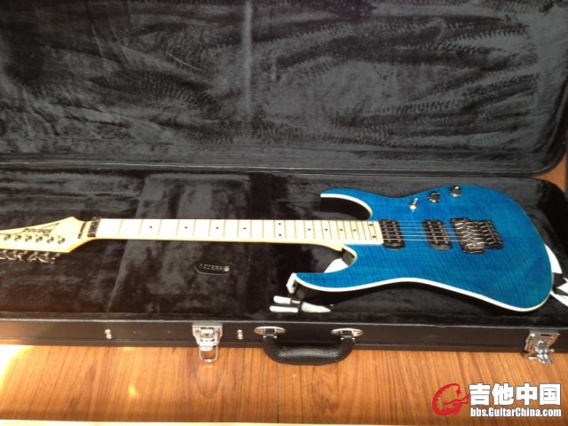 蓝色IBANEZ.jpg