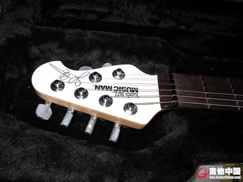 MUSICMAN JP6 (2).jpg